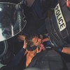 Un manifestant forcé à faire des fellations aux policiers