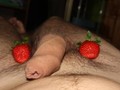 Y ramène sa fraise !!!