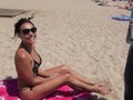 Lara, une vacancière avec des tâches de rousseur draguée à la plage ! (vidéo exclusive)